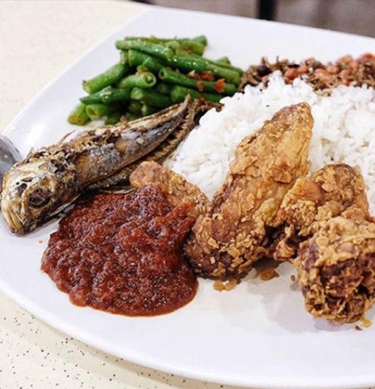The-A-to-Zs-of-Singaporean-Food-Nasi-Lemak-Revised