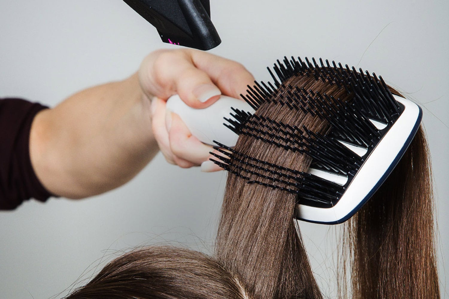 How to Achieve a Salon Blowout at Home